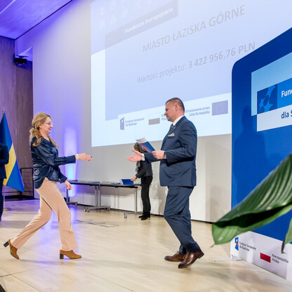 Wręczenie listów gratulacyjnych. fot. Tomasz Żak / UMWS