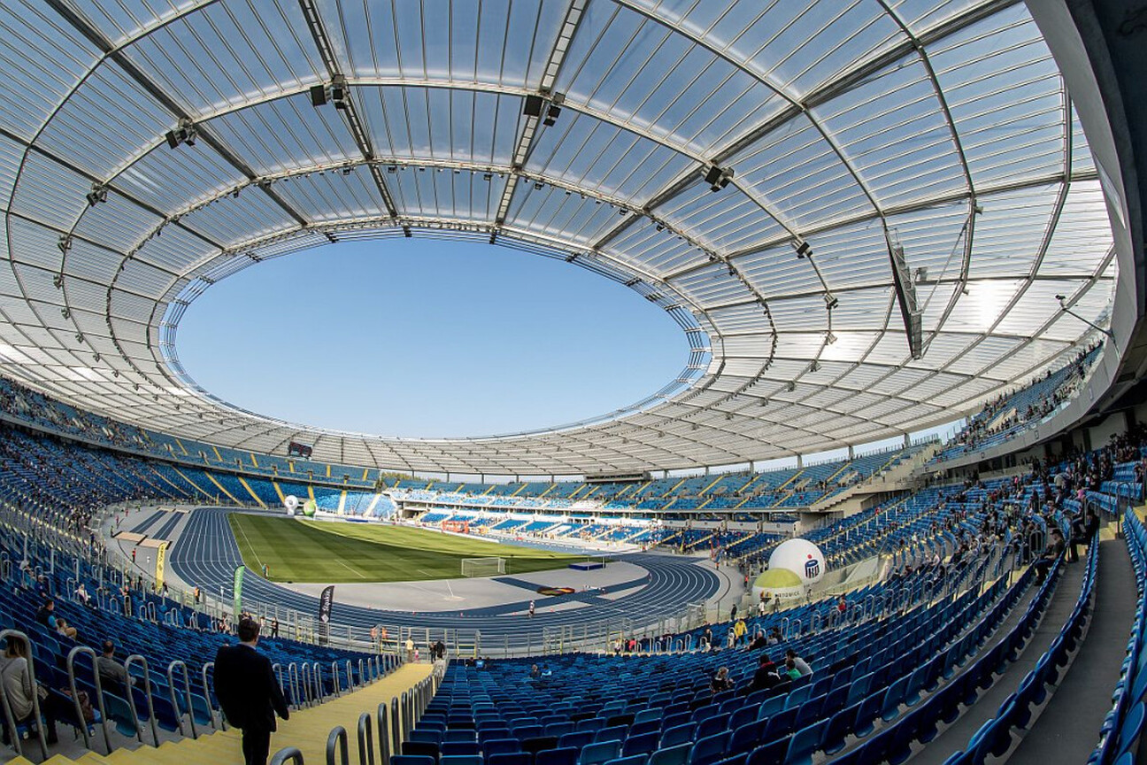 umws20171001_maraton_stadion_tz220.jpg