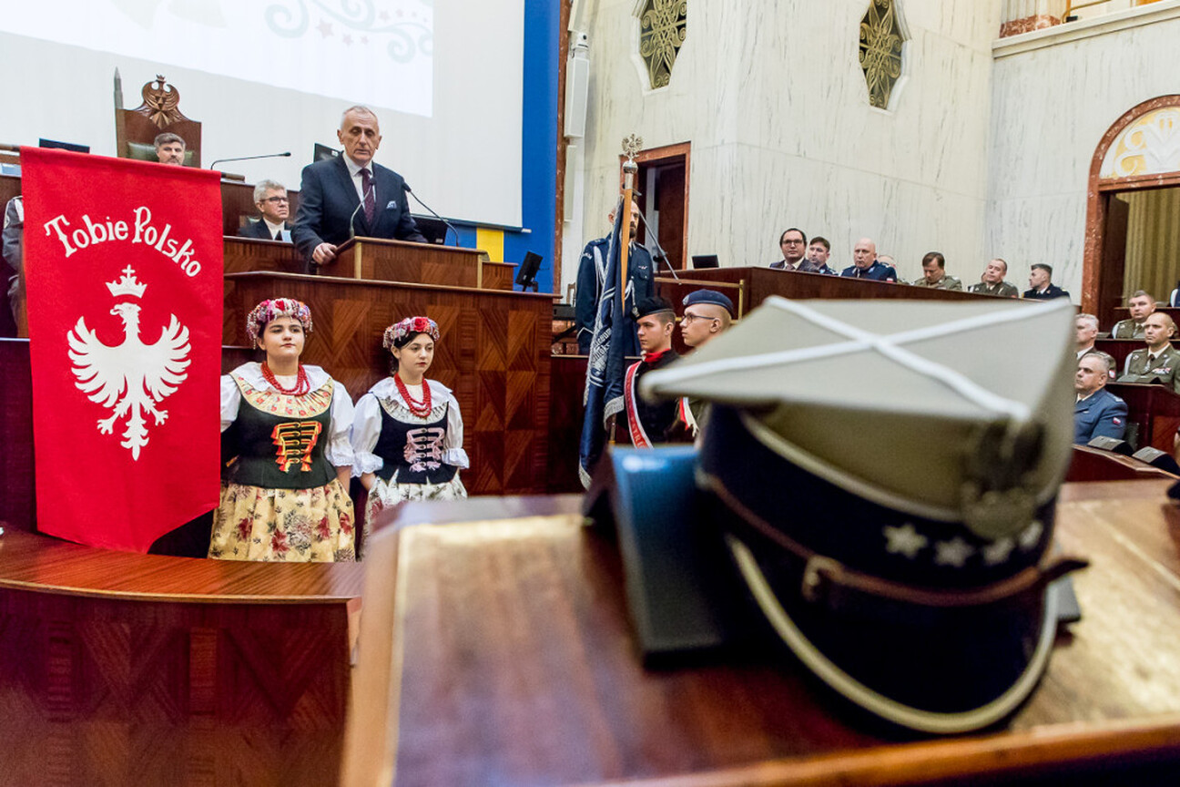 umws20241211_komb_tz061.jpg